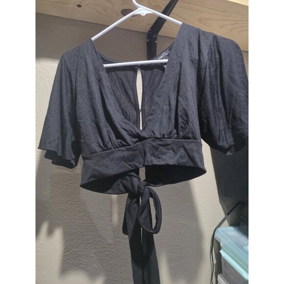 Rue 21 Black Y2K Crop Top Tie Waist Low Cut Women's Medium Short Sleeve - Picture 1 of 3